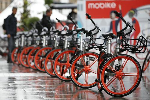 6月29日，來自中國的摩拜單車在英國第二大城市曼徹斯特亮相。新華社發(fā)