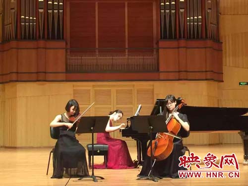 李明陽(yáng)、謝怡晨鋼琴音樂(lè)會(huì)在河南藝術(shù)中心圓滿落幕