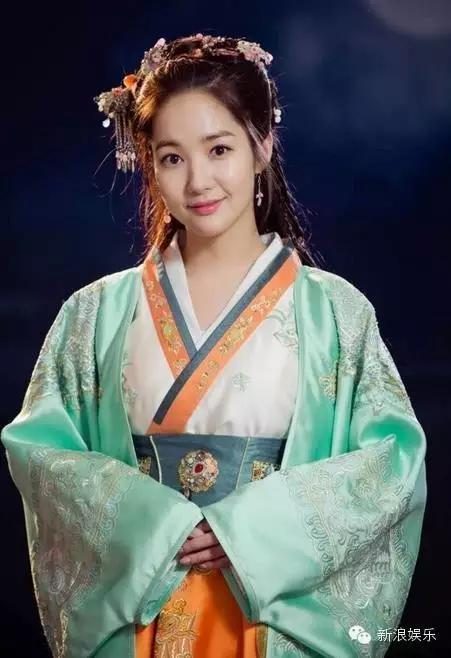 允兒招架不住古裝？韓國女星古裝LOOK一覽 誰贏了？
