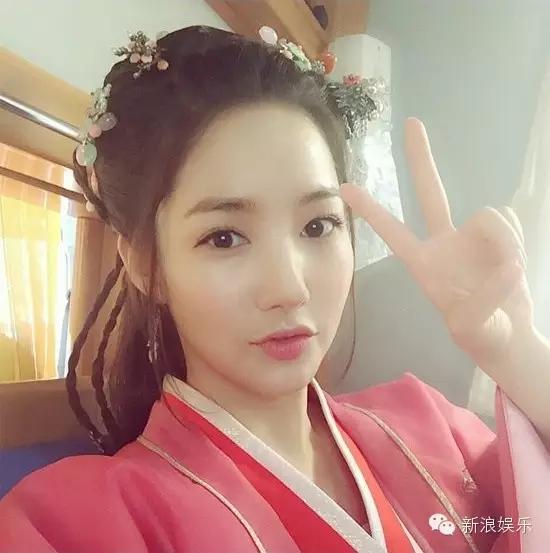 允兒招架不住古裝？韓國女星古裝LOOK一覽 誰贏了？