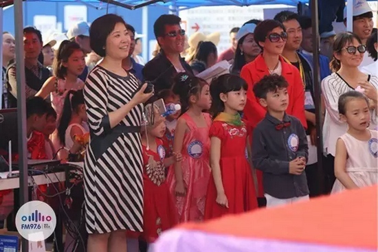 等等，這畫風(fēng)轉(zhuǎn)變太快我不明白了，看見啥了突然這么高興？
