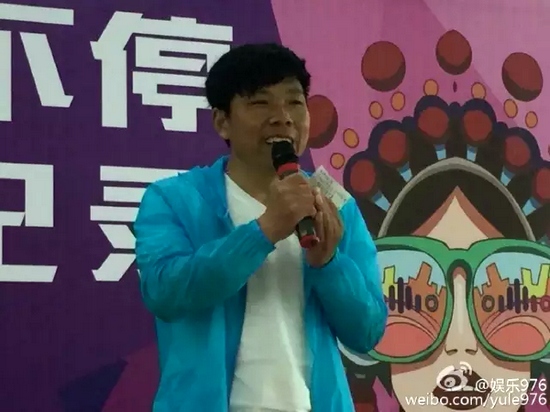 見(jiàn)證挑戰(zhàn)的戲迷代表陳紅森講述自己和戲曲的故事、見(jiàn)證歷史時(shí)刻的心情。