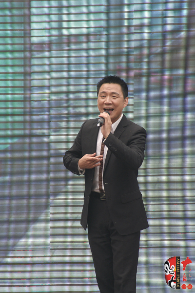河南省著名乾旦演員、鄭州市豫劇院優(yōu)秀青年演員連德志演唱豫劇《大祭樁》選段“婆母娘且息怒站在路口”