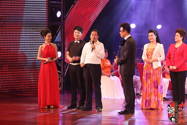 采訪(fǎng)中國(guó)劇協(xié)副主席、河南省劇協(xié)主席、河南省豫劇院院長(zhǎng)李樹(shù)建