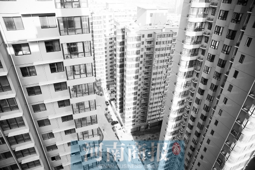 今年鄭州在商品房小區(qū)、經(jīng)適房小區(qū)內(nèi)配建的公租房，將面向社會輪候供應(yīng) 楊東華/攝