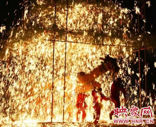 確山鐵花將登上萬眾矚目的春晚舞臺！