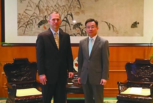 27日,中國外交部駐港特派員宋哲會見夏千福。