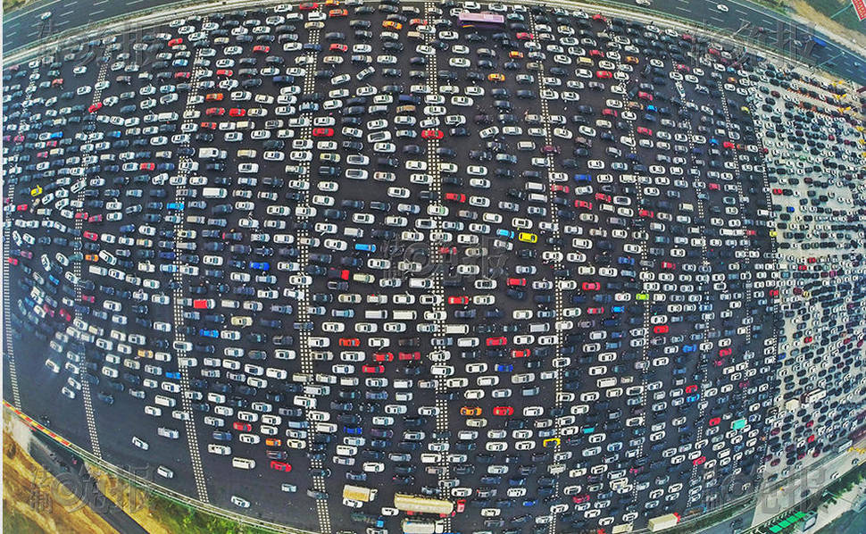 滯留車輛航拍圖。