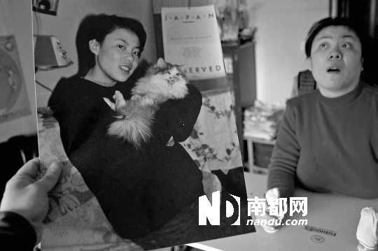 昔日的清純與秀美，如今，卻終身癱瘓、生活不能自理。C FP供圖