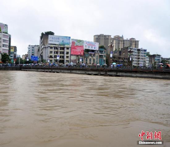 7月15日，貴州湄潭縣普降大到暴雨，遭受二十年一遇的洪澇災(zāi)害。
