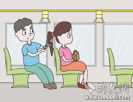 公汽上偷剪女子頭發(fā)。