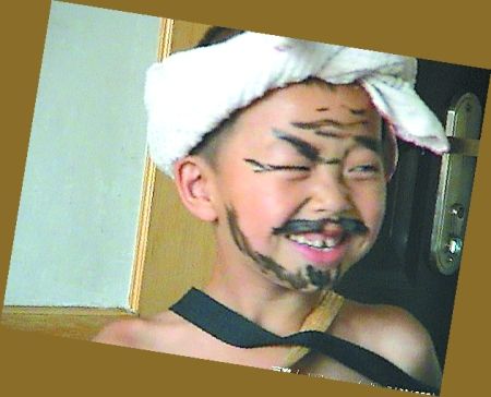 老鄉(xiāng)見老鄉(xiāng)，甭提多開心