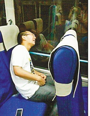 朱江突然發(fā)?。ㄊ忻窆﹫D）