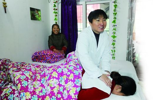 從失明絕望到振作開店，盲小伙陳冬經(jīng)歷重生