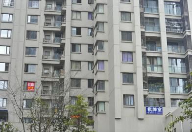 該小區(qū)的每個(gè)單元幾乎都開有麻將館。