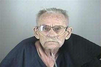槍殺妻子的美國俄勒岡州86歲男子羅福勒。