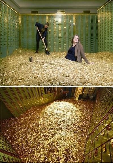 瑞典網(wǎng)店推出“金錢浴”，800萬枚硬幣堆成金“浴池”。