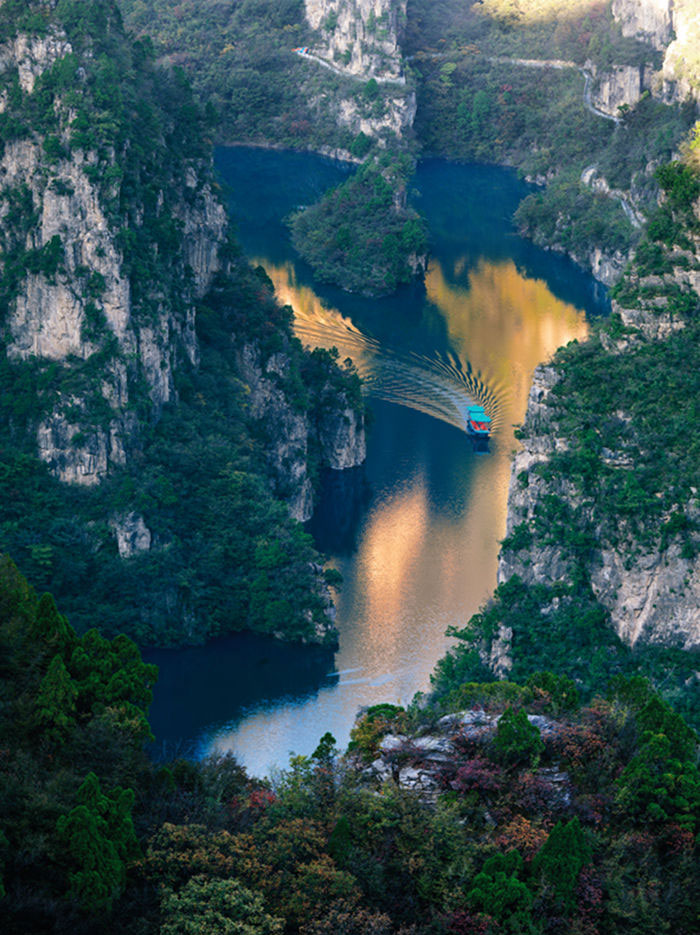 青龍峽、峰林峽景區(qū)推出女性免票月優(yōu)惠活動(dòng)