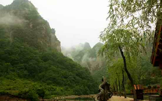 雨后蟒河，美到窒息，這個feel倍爽!