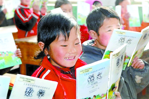 河南全省不分城鄉(xiāng)，都將免費提供教科書。 資料圖片