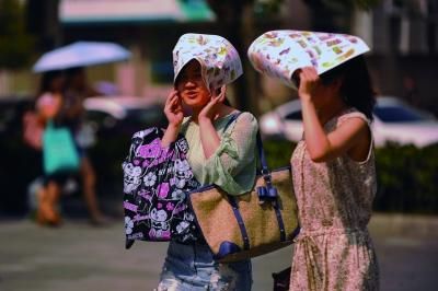 進入7月份以來，南京出現(xiàn)了多個高溫天氣。本報資料圖片 劉瀏 攝