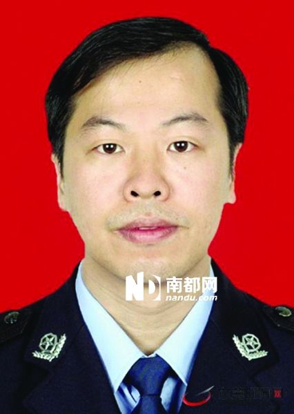 南城公安分局副局長(zhǎng)孔逸鴻。
