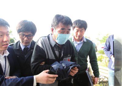 　4月19日，“歲月”號船長李俊錫被正式逮捕資料圖片。