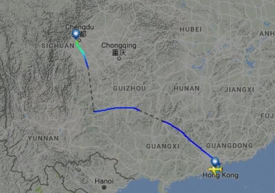 圖片來(lái)自航空網(wǎng)站flightradar24，圖顯示飛機(jī)安全降落成都