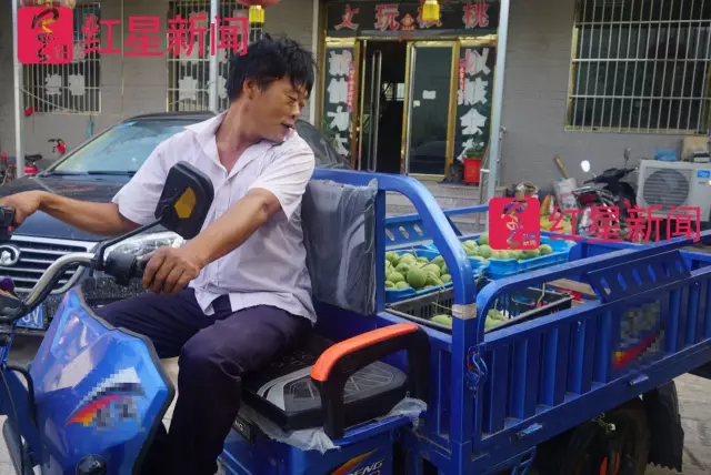 文玩核桃遇冷由幾萬(wàn)一對(duì)降到5元沒(méi)人要？商戶否認(rèn)
