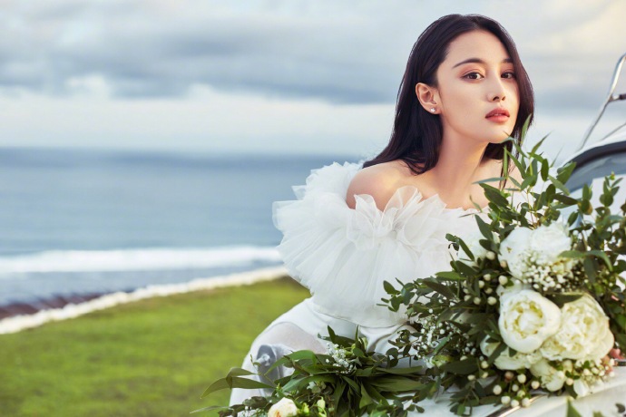 張馨予的婚紗成了淘寶爆款，知道價(jià)格后讓人大跌眼鏡！