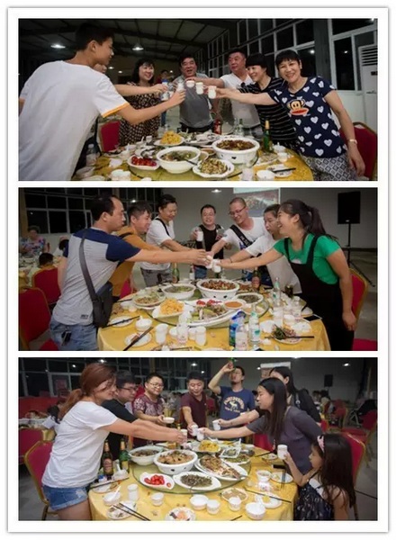 看我們的飯菜豐盛嗎？