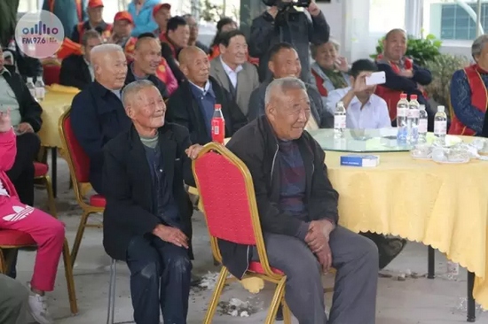 臺上展風采，臺下笑開懷