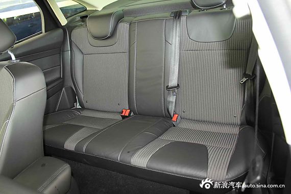 　?？怂箖蓭?jīng)典1.8MT 時(shí)尚型