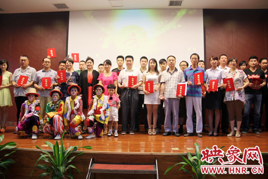 經(jīng)過網(wǎng)絡投票和專家評審，最終農(nóng)民兄弟樂隊的歌曲《中國夢》、動畫片《紅孩兒與大學院》以及《中原福塔兒童