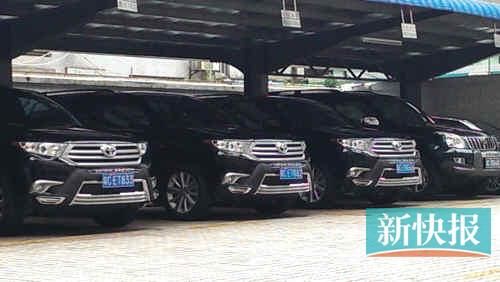 珠海煙草局停車場內(nèi)的三輛漢蘭達(dá)。
