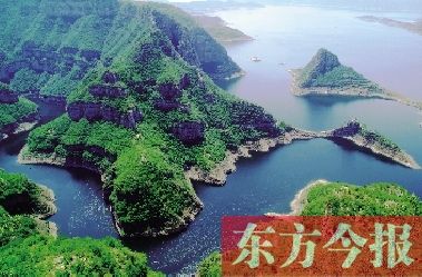 碧水藍(lán)天有綠色,是濟(jì)源人生活的愿望。如今,正是因?yàn)闈?jì)源有山有水,綠樹成蔭,很多在外工作的濟(jì)源人慢慢選擇回家鄉(xiāng)買房定居。