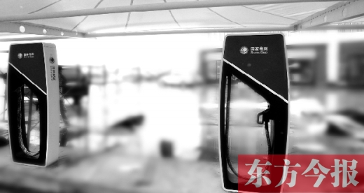 京港澳高速原陽服務(wù)區(qū)，已經(jīng)進(jìn)入調(diào)試階段的專為小型乘用電動汽車充電的快速充電樁站