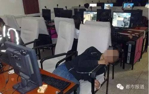 悲??！15歲男孩上網(wǎng)5小時后猝死，事發(fā)鄭州 | 這些原因可能導(dǎo)致上網(wǎng)猝死，戳...