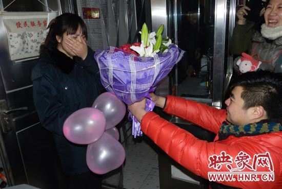 “嫁給我吧，我要愛你一生！”