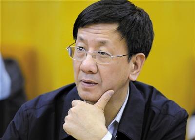 昨日，最高檢檢察長曹建明在遼寧團(tuán)參加“兩高”報告分組審議。記者 陳杰 攝