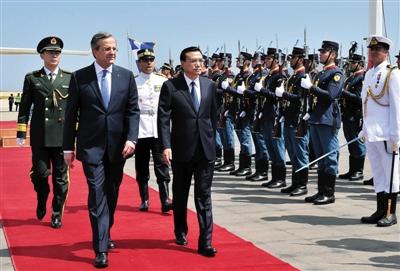 　6月19日，國務(wù)院總理李克強(qiáng)乘專機(jī)抵達(dá)雅典國際機(jī)場，開始對(duì)希臘進(jìn)行正式訪問。