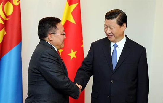去年9月12日，國家主席習(xí)近平在比什凱克會見蒙古國總統(tǒng)額勒貝格道爾吉。 新華社記者謝環(huán)馳攝