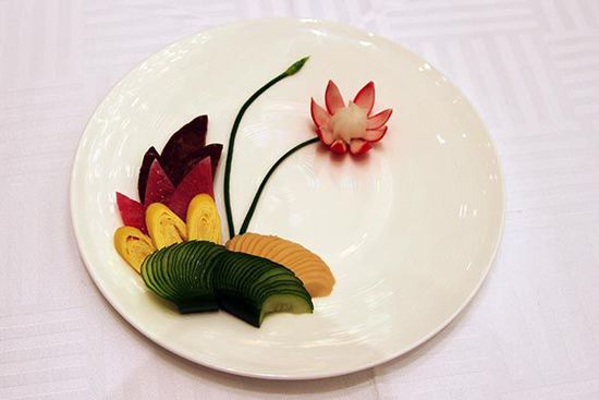 迎賓冷盤“洋花蘿卜”。 花惠生 供圖