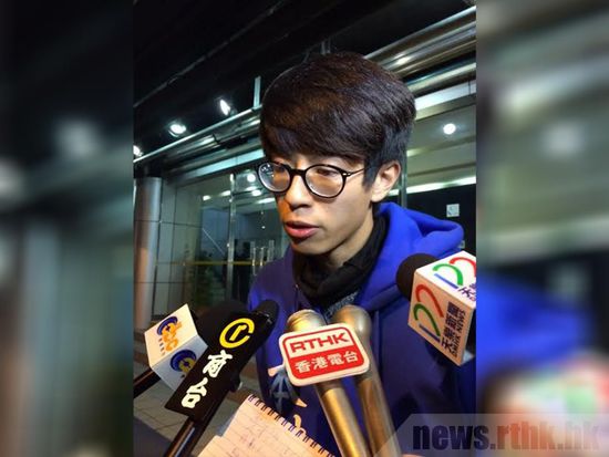黃臺仰因設(shè)想?yún)⑴c旺角暴亂被香港警方拘捕，被指涉嫌參與旺角暴動。