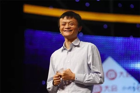 2011年8月17日，阿里巴巴集團(tuán)宣布，將提供30億元無(wú)息貸款，幫助員工解決首次置業(yè)問(wèn)題，每人最高可申請(qǐng)30萬(wàn)元。此外，阿里巴巴還將投入5億元設(shè)教育基金，通過(guò)和教育機(jī)構(gòu)共同辦學(xué)、與現(xiàn)有學(xué)校合作，解決員工子女入園、上學(xué)問(wèn)題;向基層員工發(fā)放一次性的物價(jià)、子女教育補(bǔ)貼，預(yù)計(jì)總額超過(guò)4000萬(wàn)元。