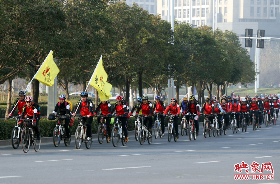 獻(xiàn)愛(ài)心、騎行天下，映象網(wǎng)騎行車(chē)友樂(lè)翻天