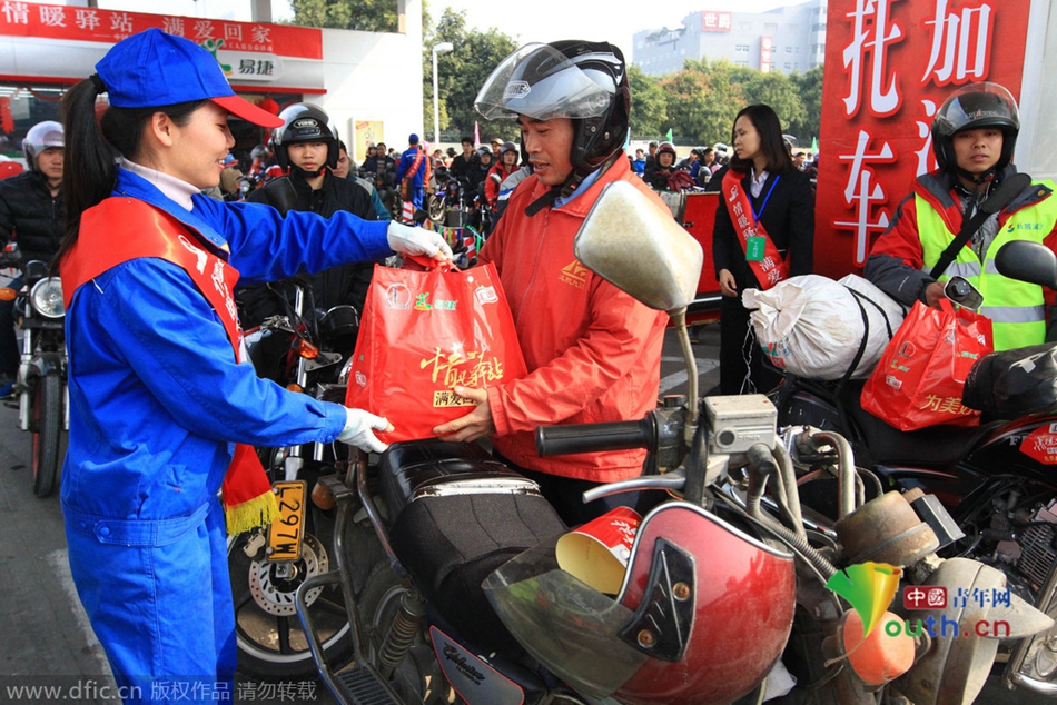 今年廣東、廣西兩省共193座中石化油站將為返鄉(xiāng)車(chē)主提供“6+X”免費(fèi)服務(wù)，并將為1萬(wàn)名“返鄉(xiāng)摩騎”免