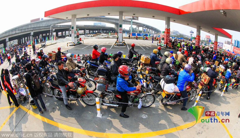 今年廣東、廣西兩省共193座中石化油站將為返鄉(xiāng)車(chē)主提供“6+X”免費(fèi)服務(wù)，并將為1萬(wàn)名“返鄉(xiāng)摩騎”免