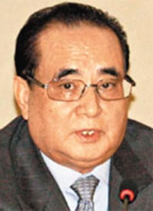 李秀勇曾照料金正恩兄妹。