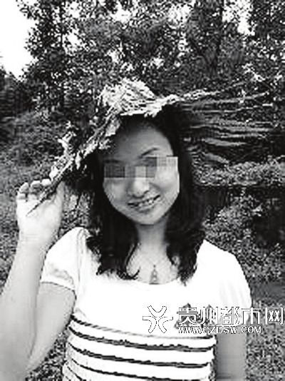 李某生活照。